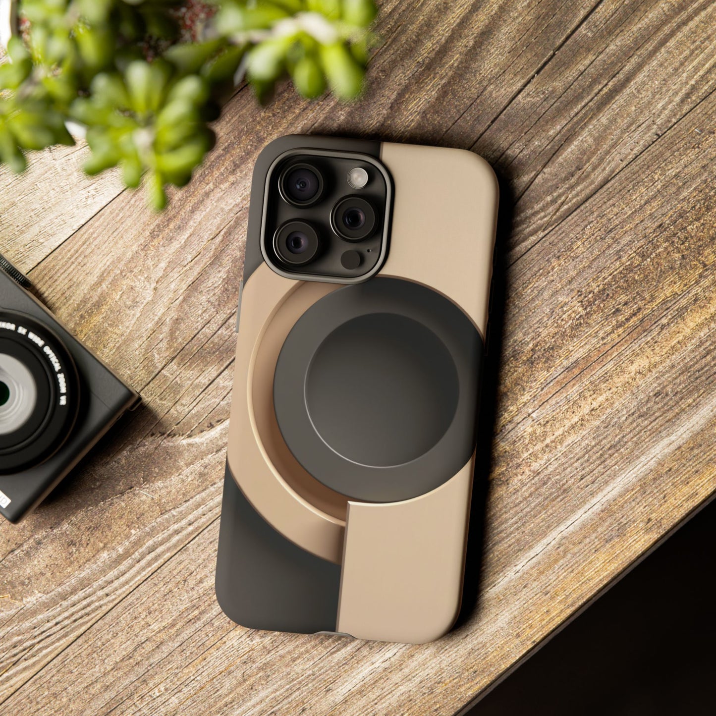 iPhone 15 Series - Orbit